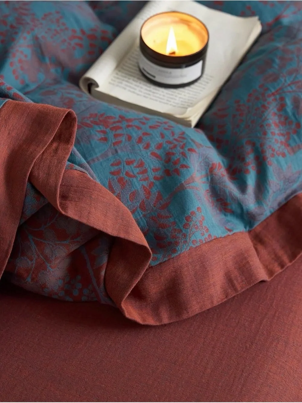 Mixinni Muslin Cotton Vintage Blue Floral Duvet Dyed Burgundy Jacquard - Queen